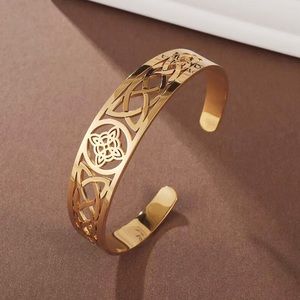 Celtic bangle
